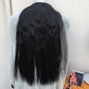 clip in hair piece. 22”